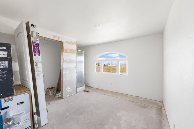 Bellbird 125w Vic H14, Del Sur, CA 93536