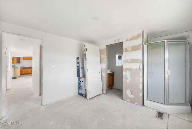 Bellbird 125w Vic H14, Del Sur, CA 93536