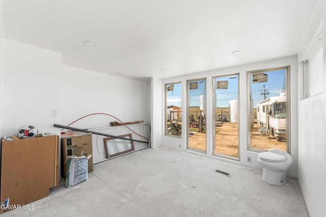 Bellbird 125w Vic H14, Del Sur, CA 93536