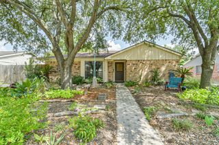 15326 E Fondren Circle, Houston, TX 77071