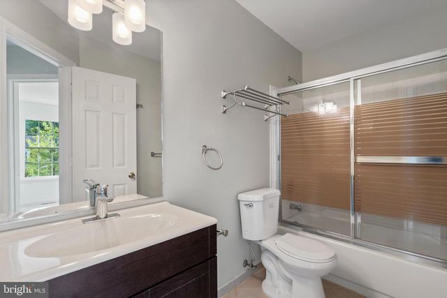 8608 ROCKY GAP CT, Lorton, VA 22079