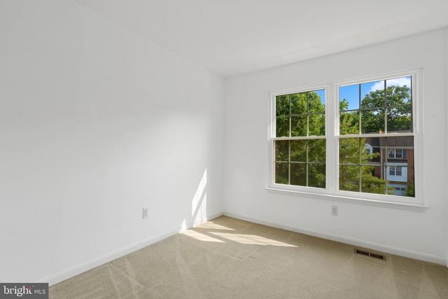 8608 ROCKY GAP CT, Lorton, VA 22079