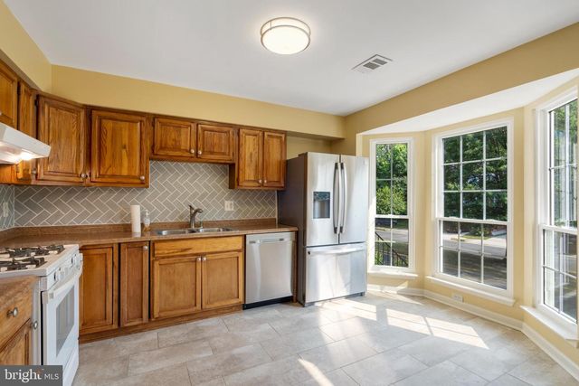 8608 ROCKY GAP CT, Lorton, VA 22079