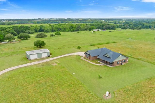 5750 Cedar Hill Road, Brenham, TX 77833