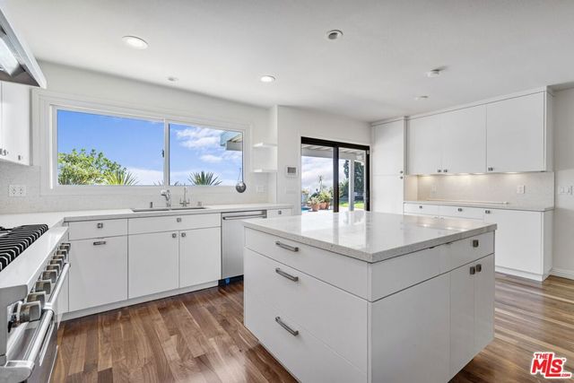 2673 Cordelia Road, Los Angeles, CA 90049