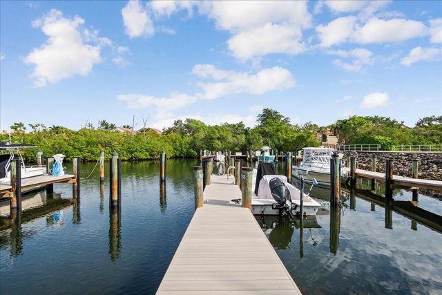 2359 Treasure Isle Drive 31, Palm Beach Gardens, FL 33410