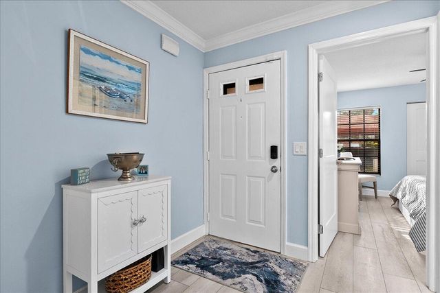 2359 Treasure Isle Drive 31, Palm Beach Gardens, FL 33410