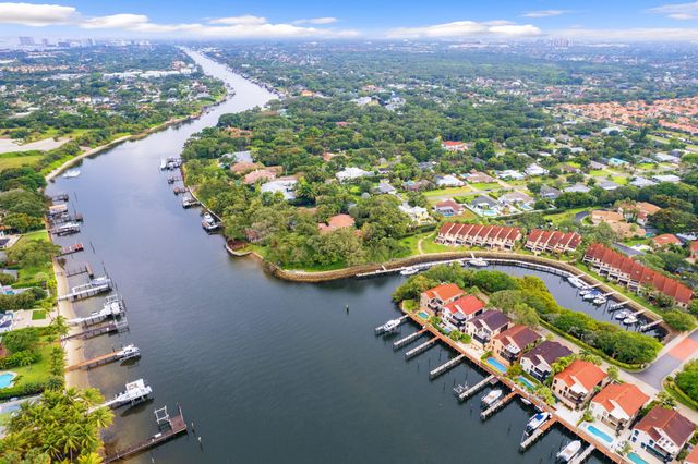 2359 Treasure Isle Drive 31, Palm Beach Gardens, FL 33410