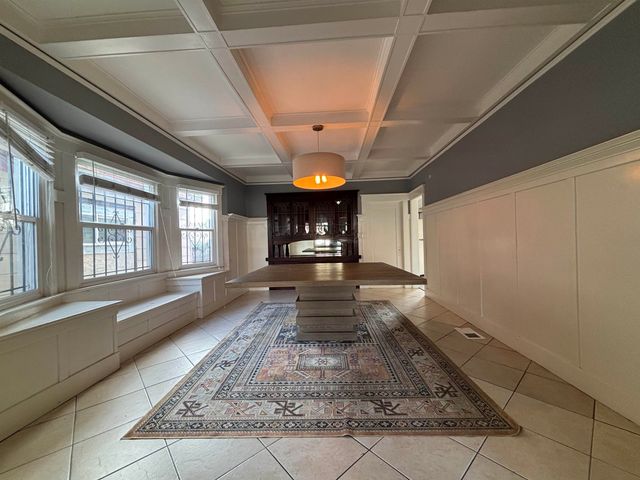 210 Chanslor Ave, Richmond, CA 94801