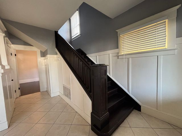 210 Chanslor Ave, Richmond, CA 94801