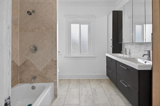 210 Chanslor Ave, Richmond, CA 94801