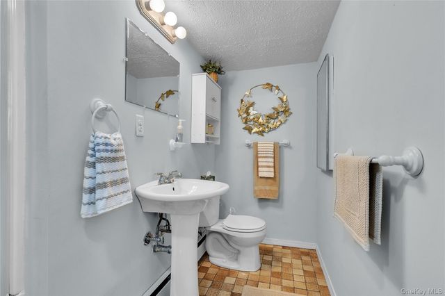 21 Lynwood Road, Cortlandt Manor, NY 10567