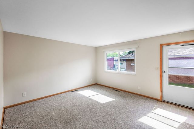117-119 Filmore Avenue, Cuyahoga Falls, OH 44221