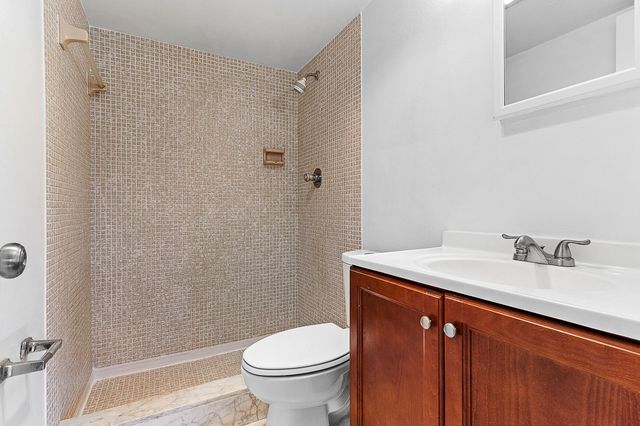 9855 Sandalfoot Boulevard 305, Boca Raton, FL 33428
