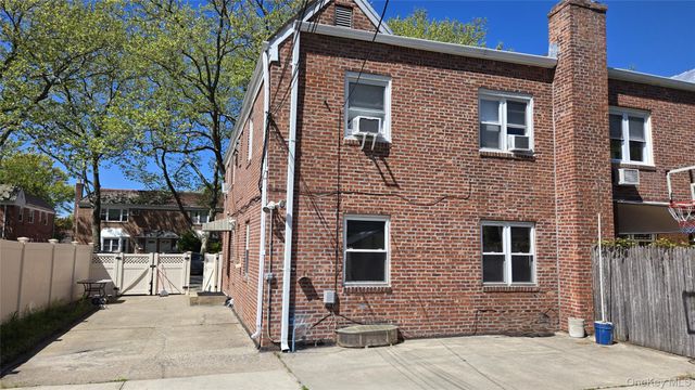 7345 197th Street, Fresh Meadows, NY 11366