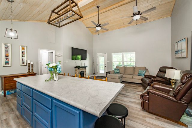 277 Highland Drive, Tumbling Shoals, AR 72581