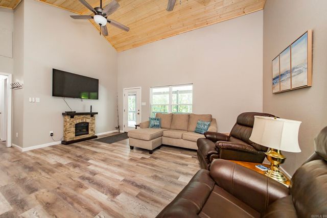 277 Highland Drive, Tumbling Shoals, AR 72581