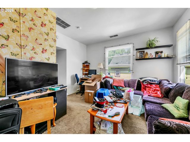 1925 Se ALDER St, Portland, OR 97214