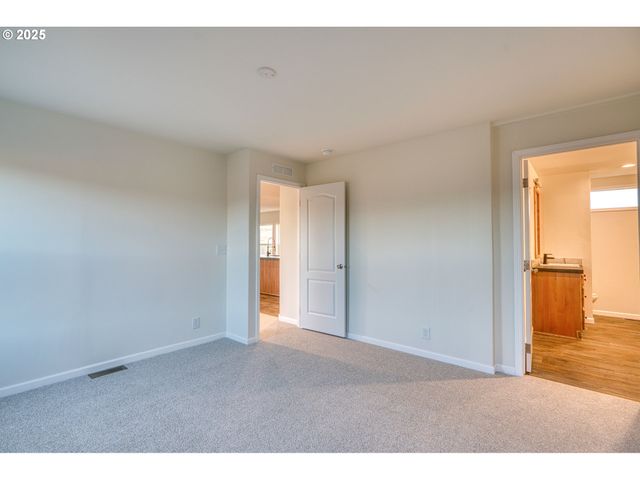 959 High Prairie Rd, Lyle, WA 98635