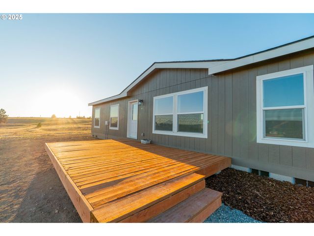 959 High Prairie Rd, Lyle, WA 98635