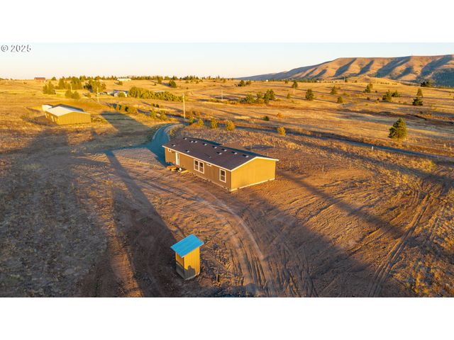 959 High Prairie Rd, Lyle, WA 98635