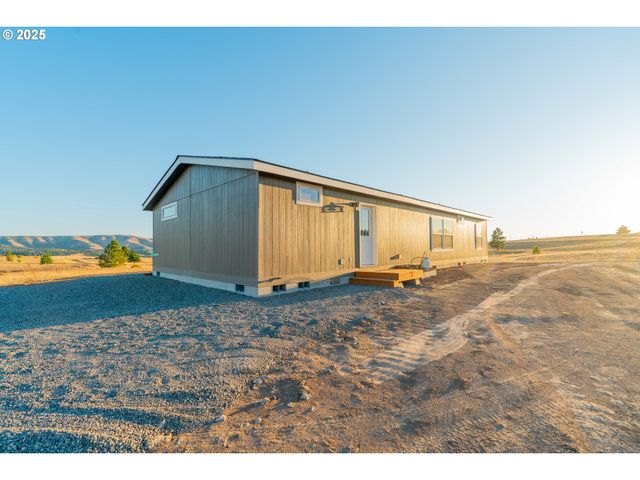 959 High Prairie Rd, Lyle, WA 98635
