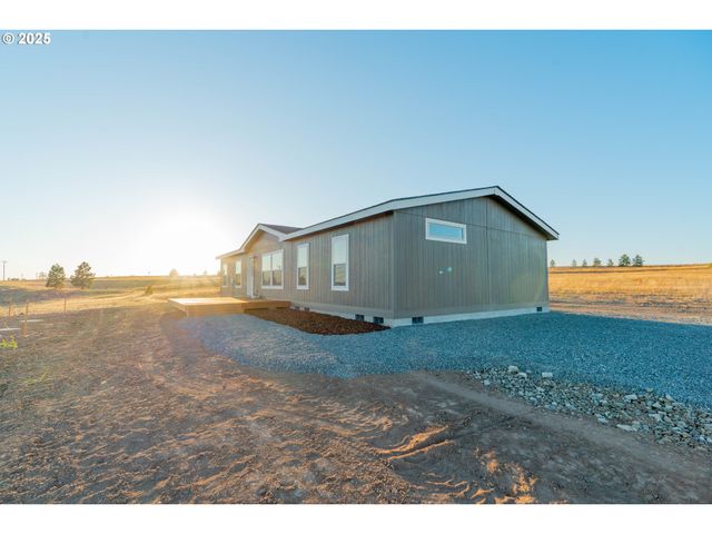 959 High Prairie Rd, Lyle, WA 98635