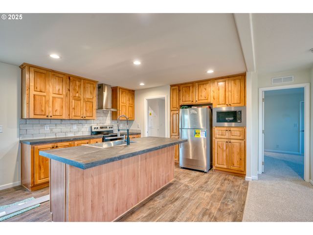 959 High Prairie Rd, Lyle, WA 98635