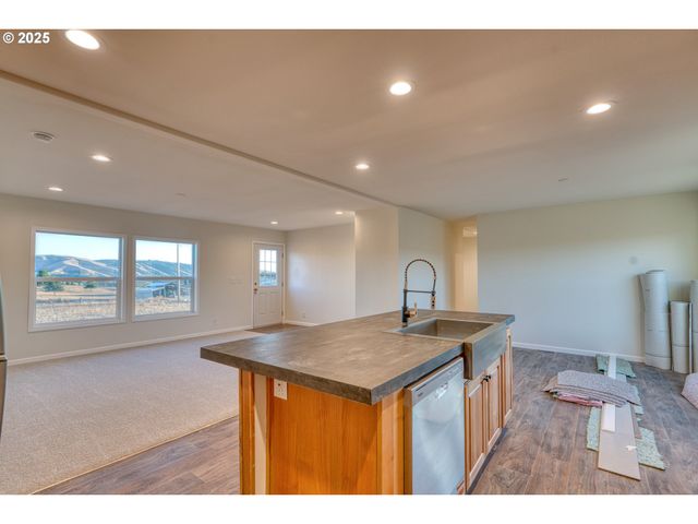 959 High Prairie Rd, Lyle, WA 98635