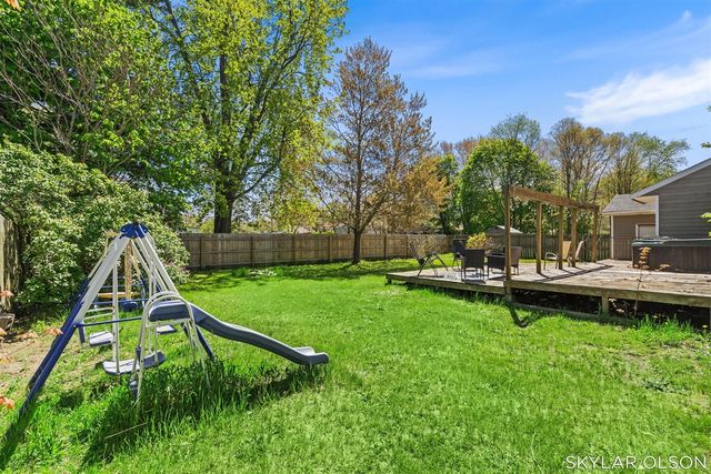 1244 Oaklea Street, Muskegon, MI 49442