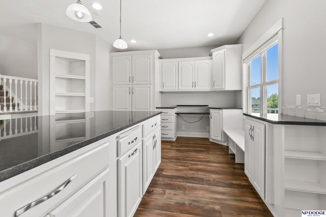 4514 N 207 Circle, Elkhorn, NE 68022