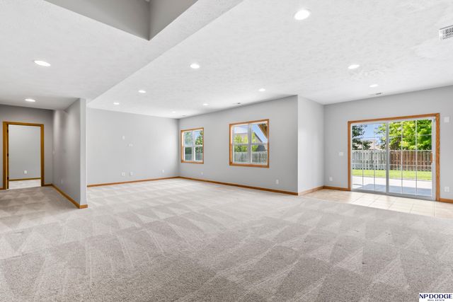 4514 N 207 Circle, Elkhorn, NE 68022