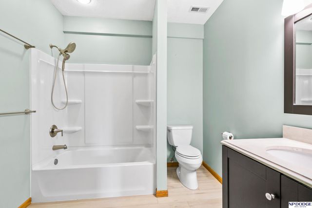 4514 N 207 Circle, Elkhorn, NE 68022