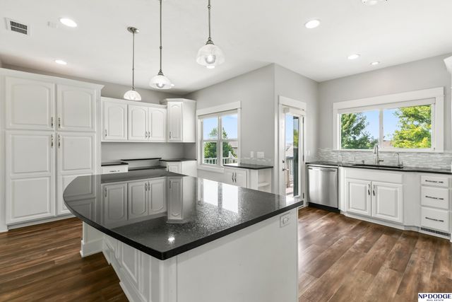 4514 N 207 Circle, Elkhorn, NE 68022