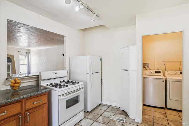 853 Benicia Rd, Vallejo, CA 94591