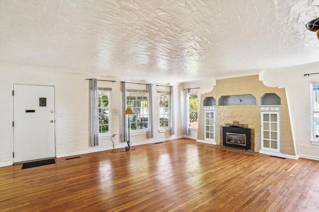 853 Benicia Rd, Vallejo, CA 94591