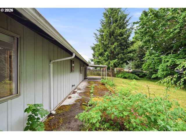 1211 Se 212TH Ave, Gresham, OR 97030