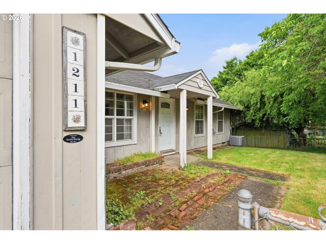 1211 Se 212TH Ave, Gresham, OR 97030