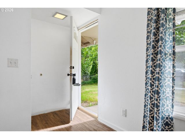 1211 Se 212TH Ave, Gresham, OR 97030