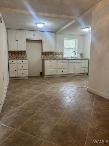 411 NW 3rd, Fayette, AL 35555