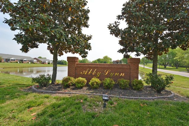 5 Abby Lynn Cir, Clarksville, TN 37043