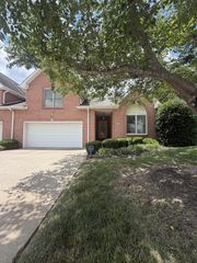 5 Abby Lynn Cir, Clarksville, TN 37043
