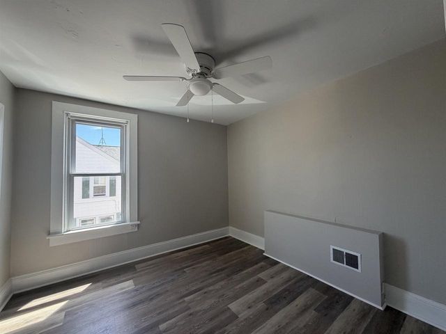 30 E 10TH STREET, Fond Du Lac, WI 54935