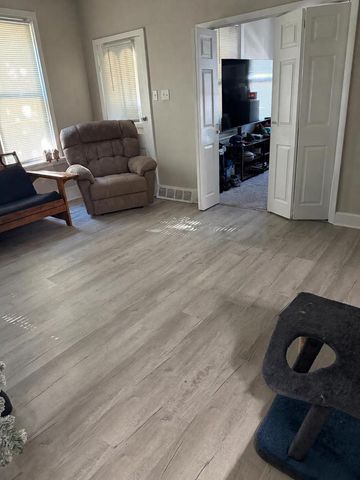 30 E 10TH STREET, Fond Du Lac, WI 54935