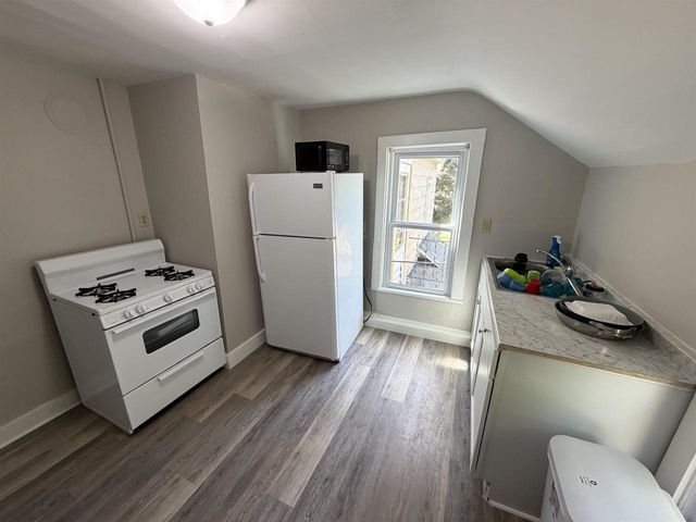 30 E 10TH STREET, Fond Du Lac, WI 54935