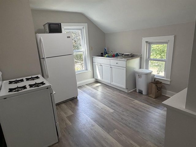 30 E 10TH STREET, Fond Du Lac, WI 54935