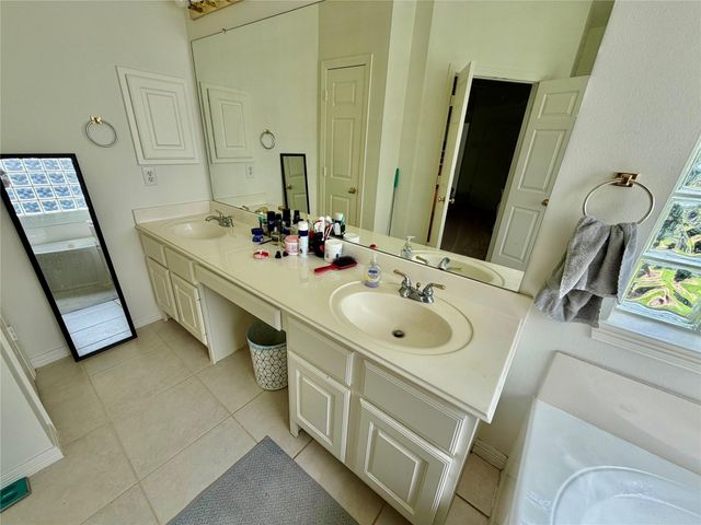 8530 Chipping Rock Dr Drive, Sugar Land, TX 77479