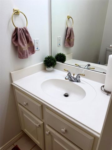 8530 Chipping Rock Dr Drive, Sugar Land, TX 77479