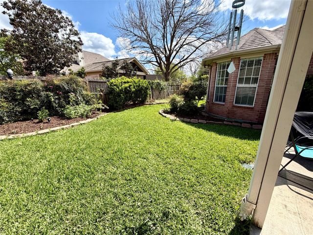 8530 Chipping Rock Dr Drive, Sugar Land, TX 77479