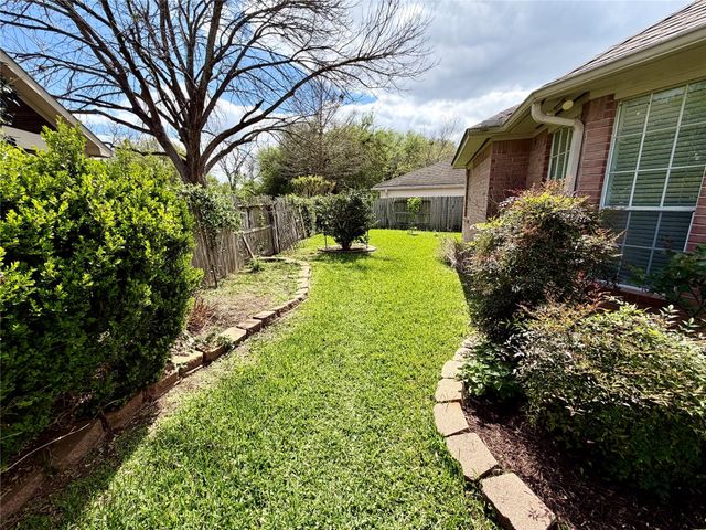 8530 Chipping Rock Dr Drive, Sugar Land, TX 77479